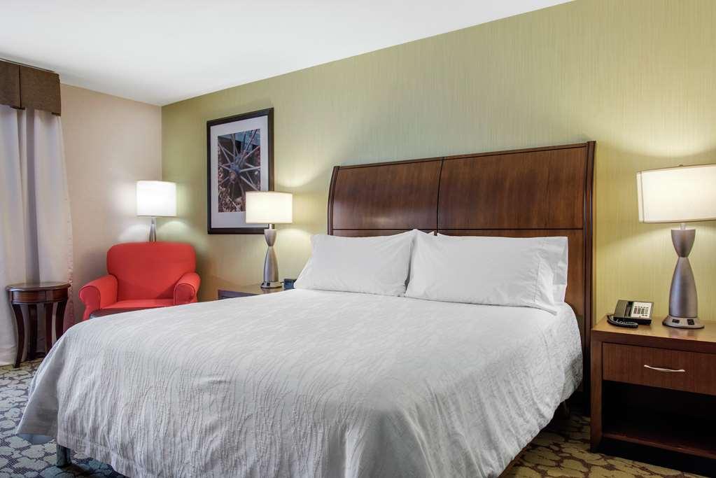 Hotel Hilton Garden Airport
