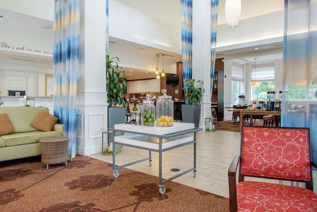 Hilton Garden Airport Hotel