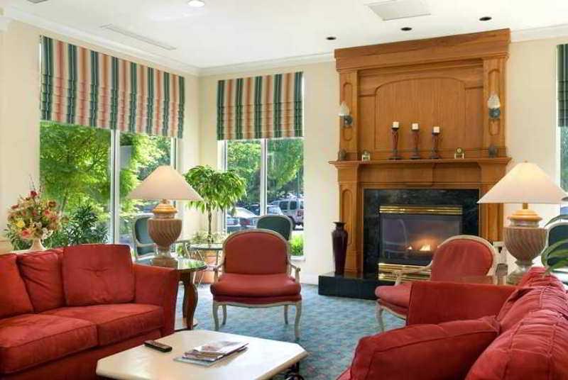 Hilton Garden Airport Hotel
